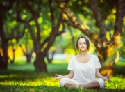 开云体育直播-圣保罗的雨中诗篇，维斯塔潘用轮胎在因特拉格斯刻下唯一坐标，梅赛德斯以银箭之姿穿越奥迪的红色迷雾