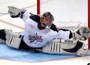 开云体育登录-当足球巨星驶入F1赛道，阿什拉夫在巴林揭幕战中接管比赛的跨界隐喻