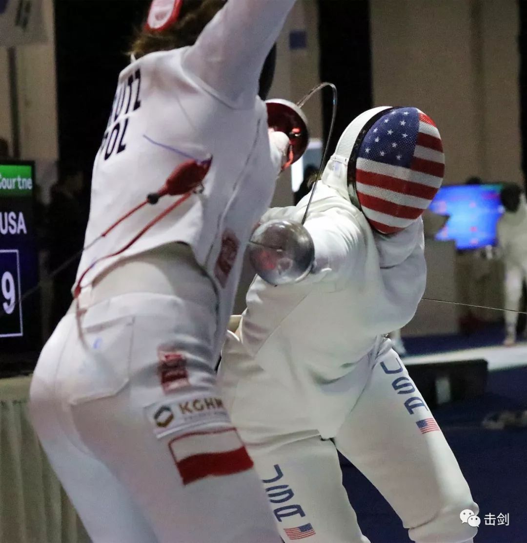 德国击剑队团结一致，勇夺宝座的简单介绍