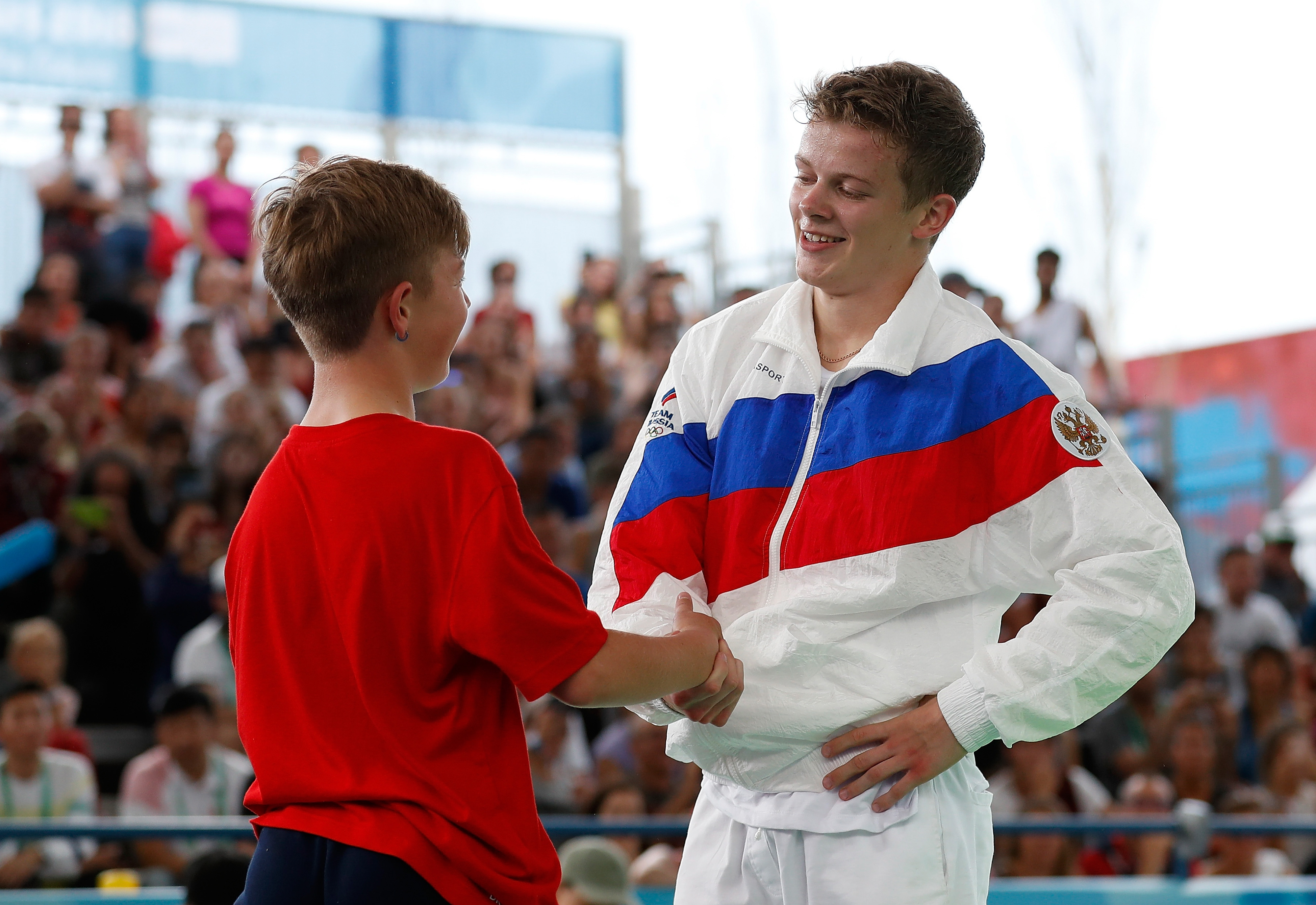 俄罗斯选手表现出色夺得男子体操冠军