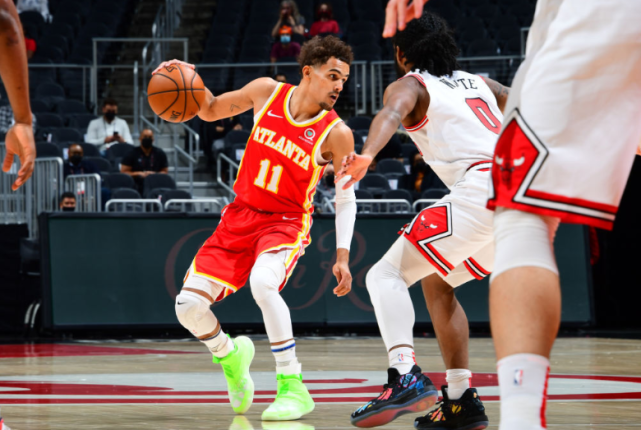 包含德国逆转曼联，阿尔瓦雷斯三分雨点燃全场的词条