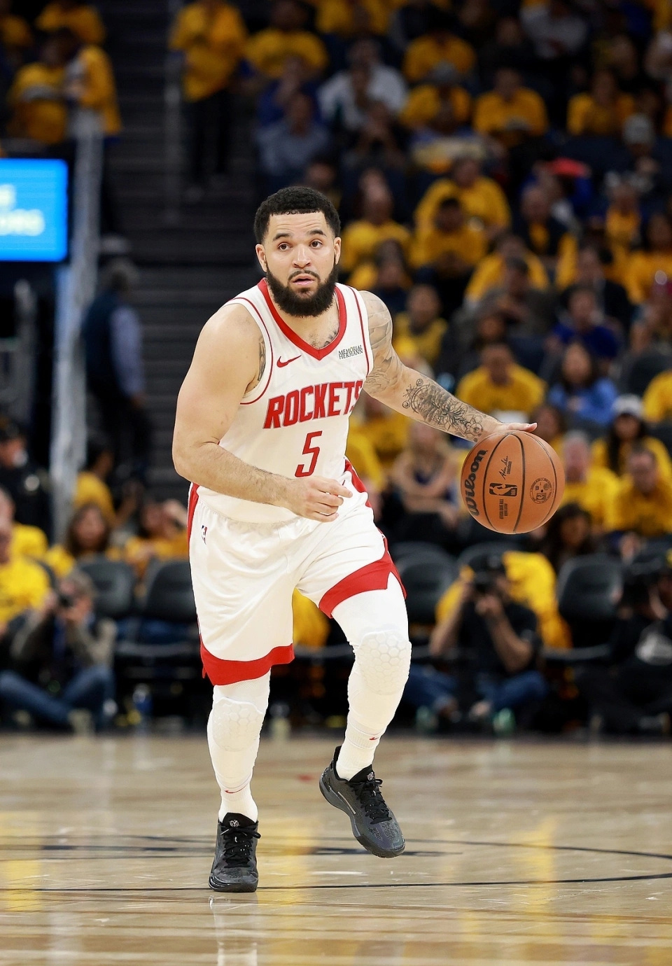 掘金翻盘四川队，范弗利特高光表现的简单介绍