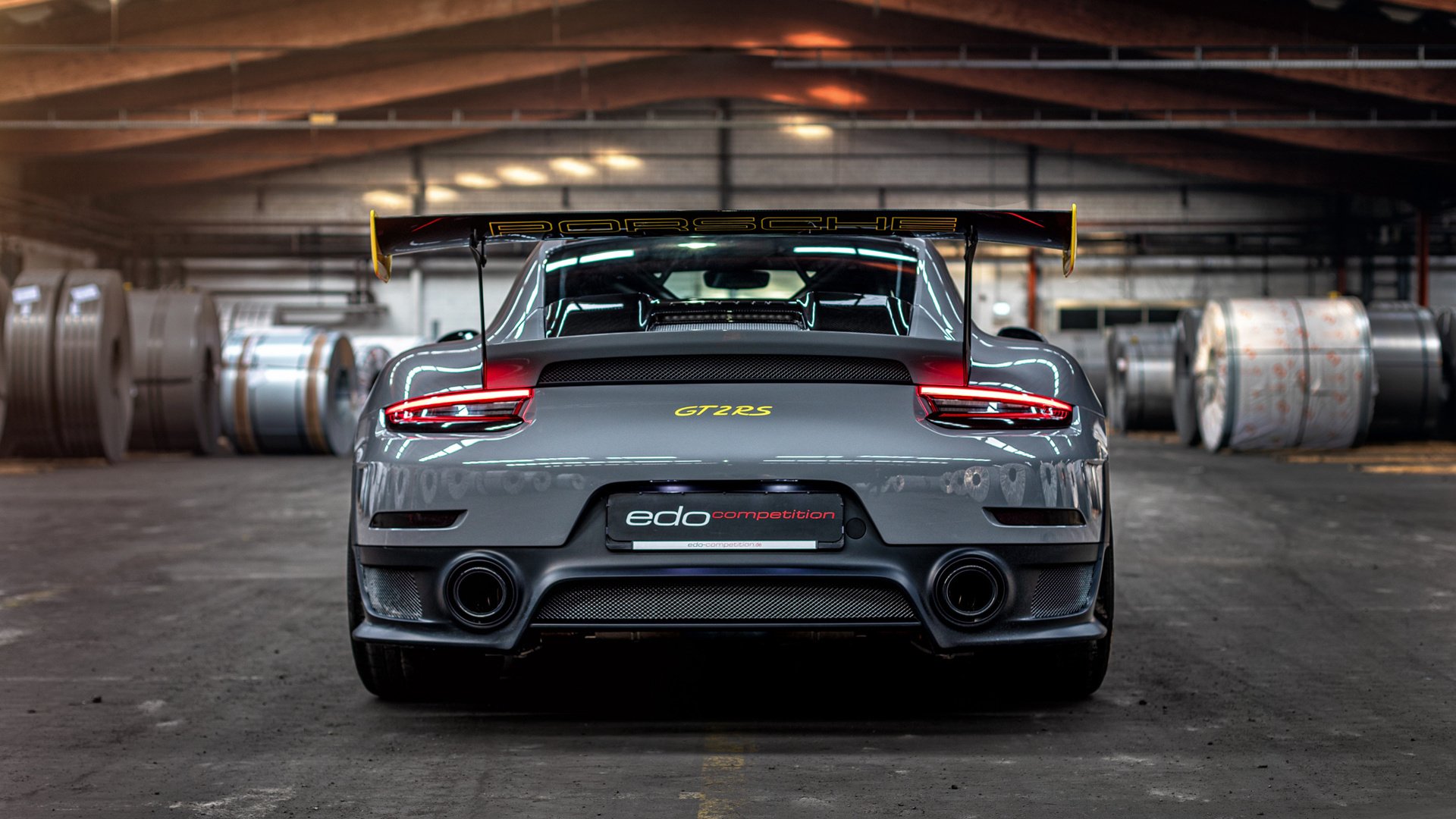 绿茵场与硬木地板的交响，当西甲国家德比遇见雷霆横扫76人