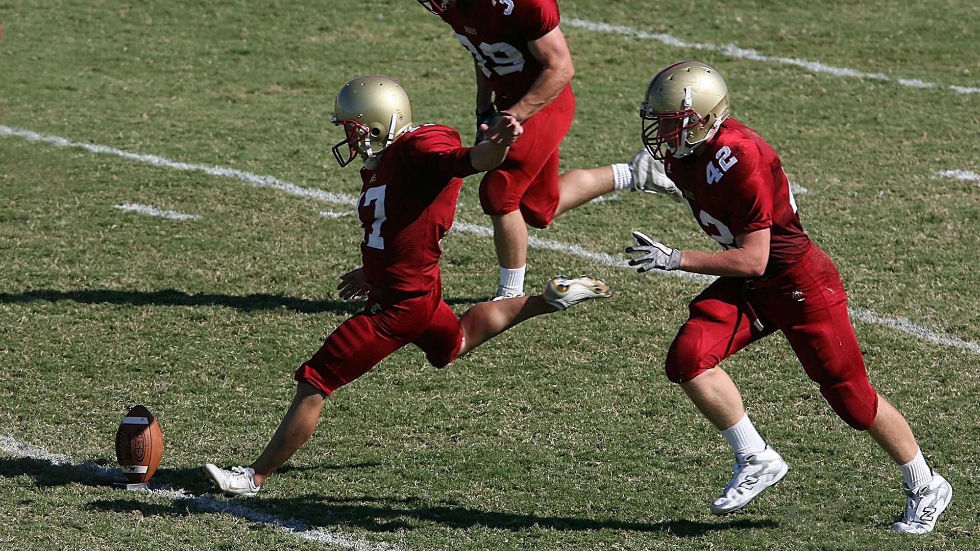 当萨拉赫点燃非洲之光，阿根廷铁骑踏破丹麦童话—足球世界的平行交响