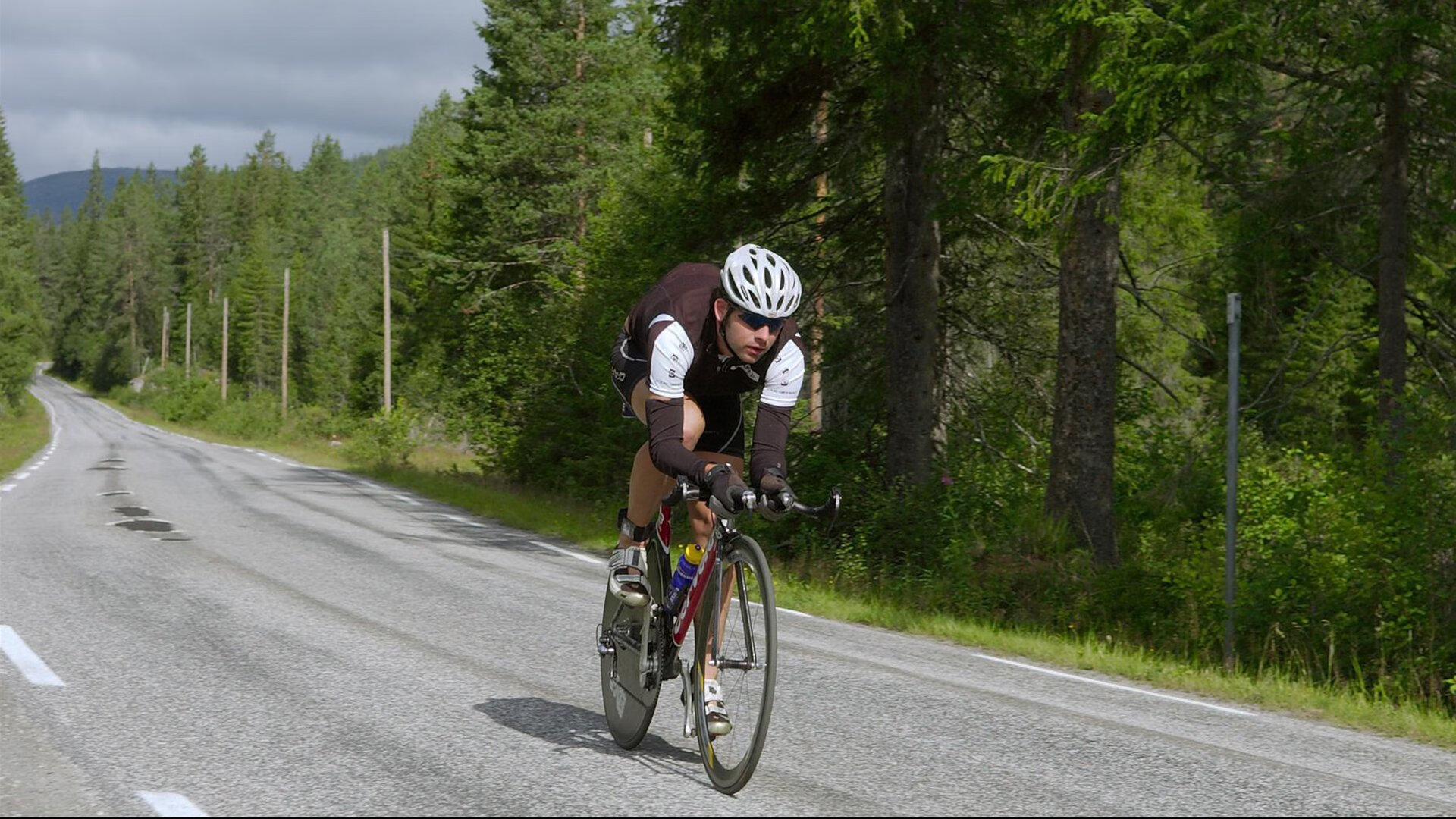 佛罗伦萨的节奏,里昂的挣扎,萨内在年度焦点之战中接管比赛
