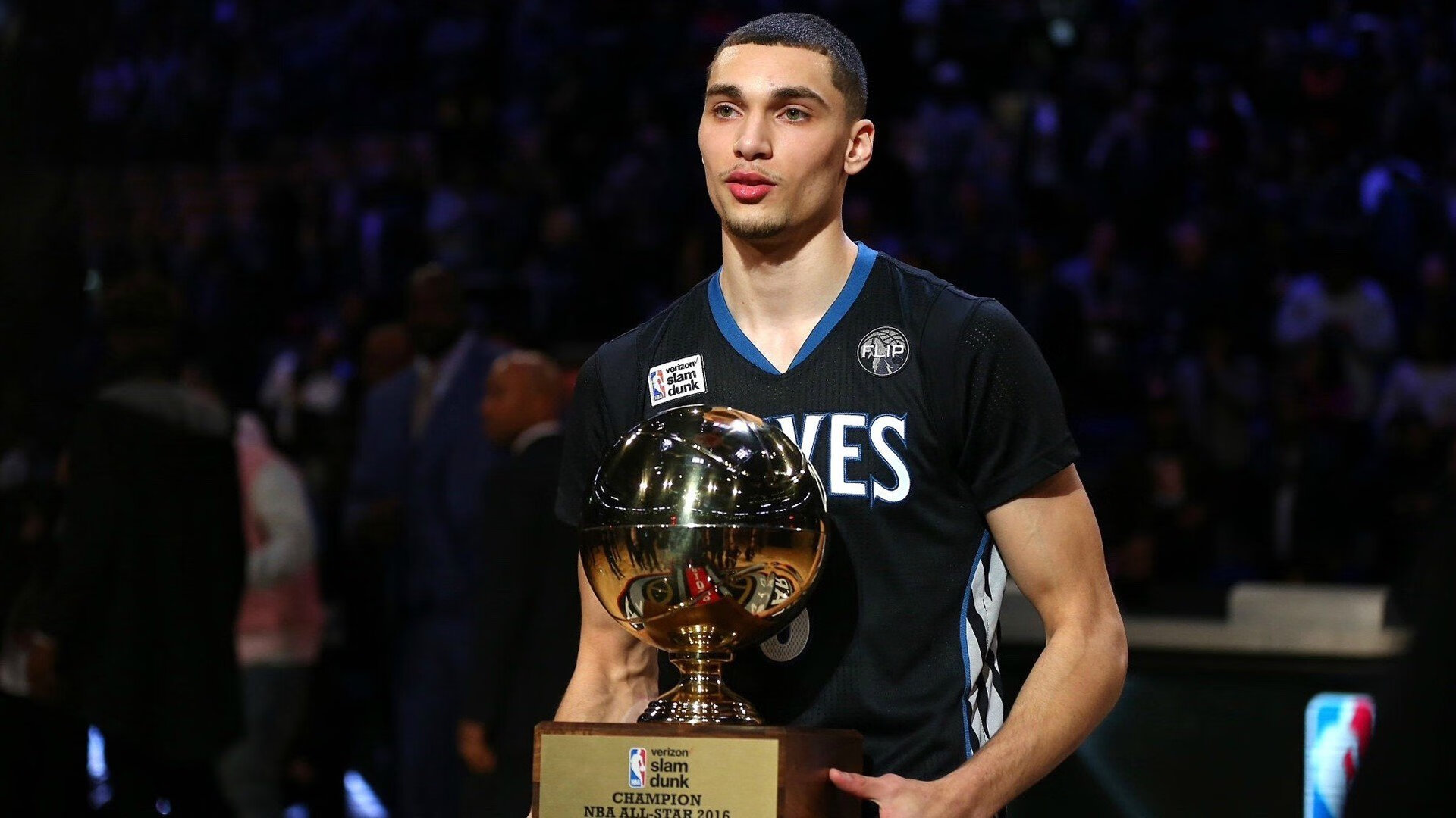 太阳升起时，没有影子可以藏身，当福克斯的利爪锁死北京队的脉搏