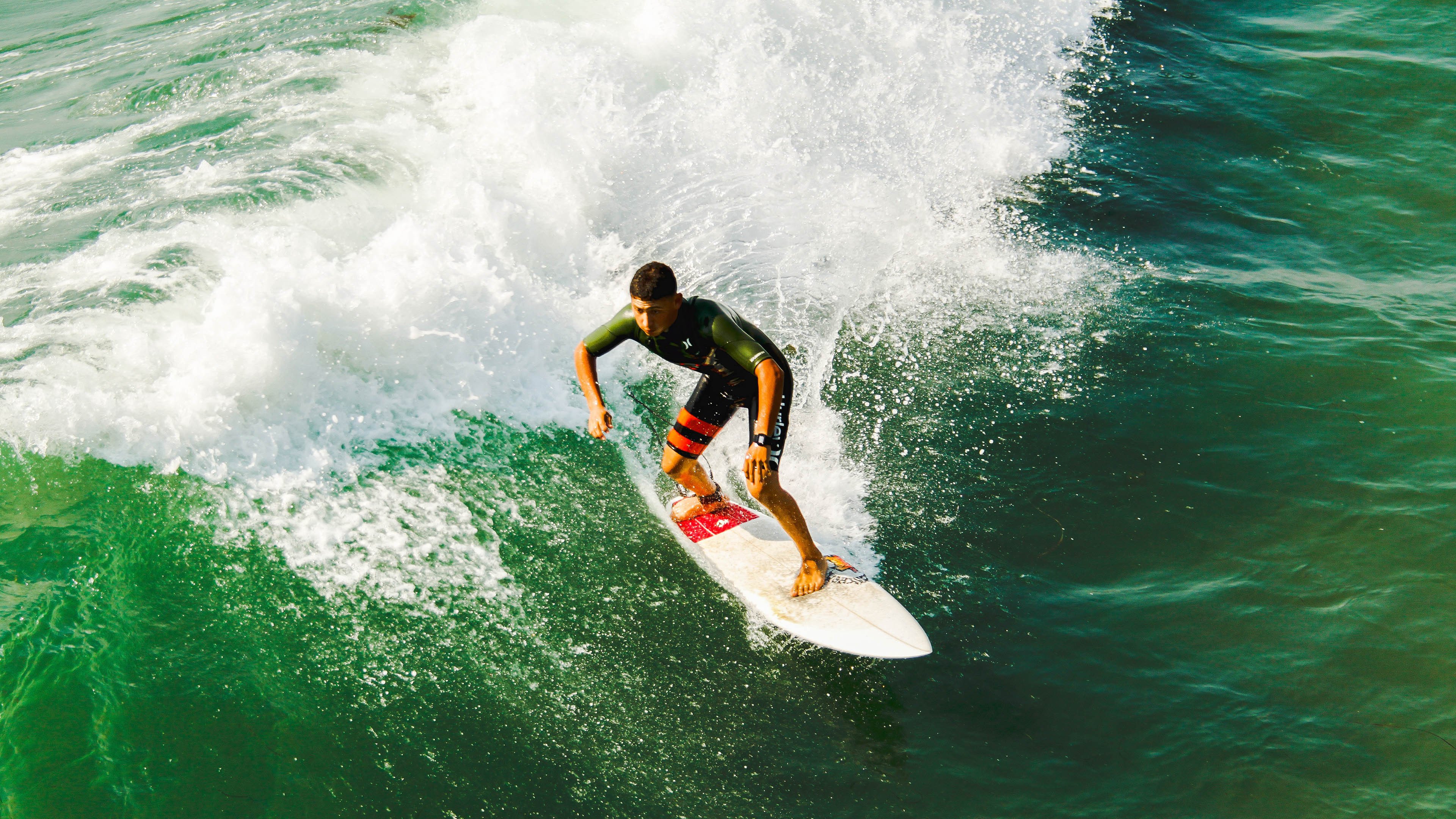 王皓统治全场,瑞典队险胜德国队,一场技术与意志的较量